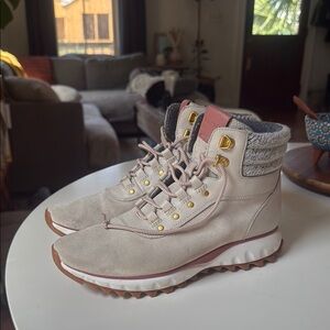 Women's grey Hiking Boots